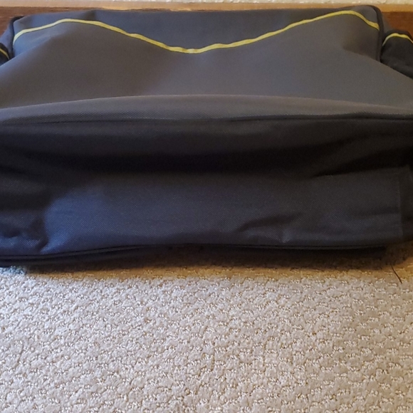 Eddie Bauer diaper bag - Picture 3 of 3
